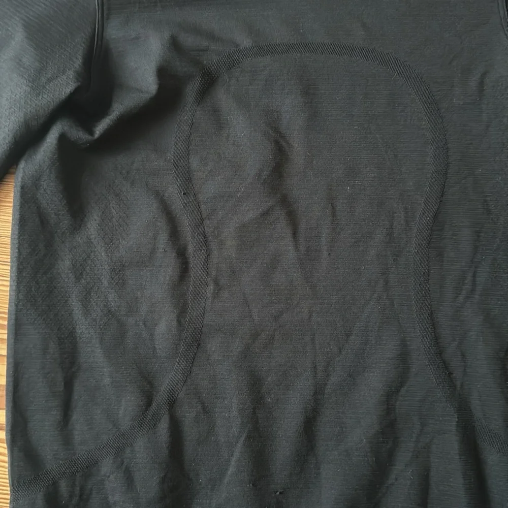 lululemon athletica Black Crewneck Sweatshirt - Picture 2 of 3